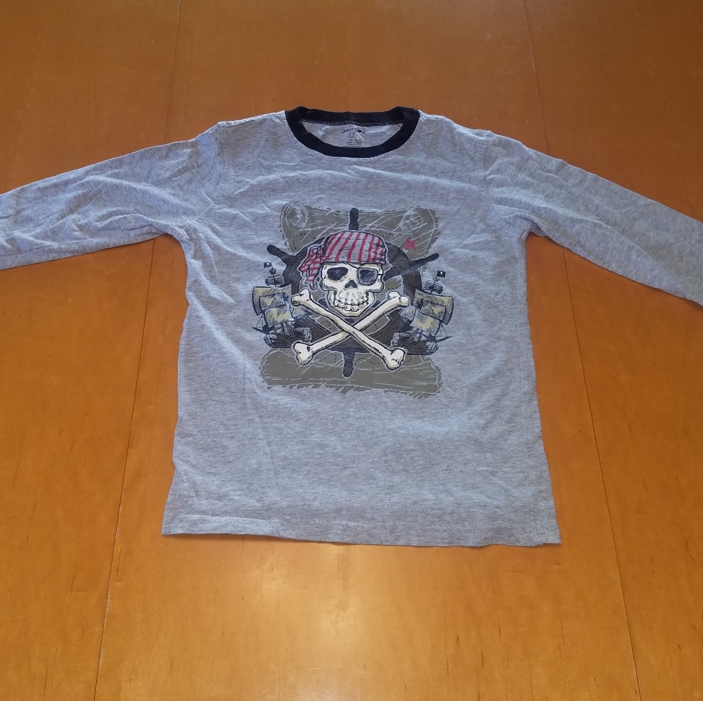 Greendog pirate ship skull print top.